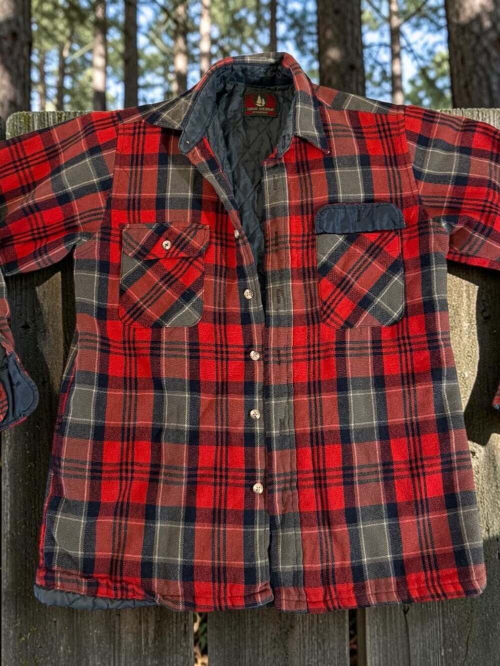 VTG 90's High sierra red and black plaid Jacket
